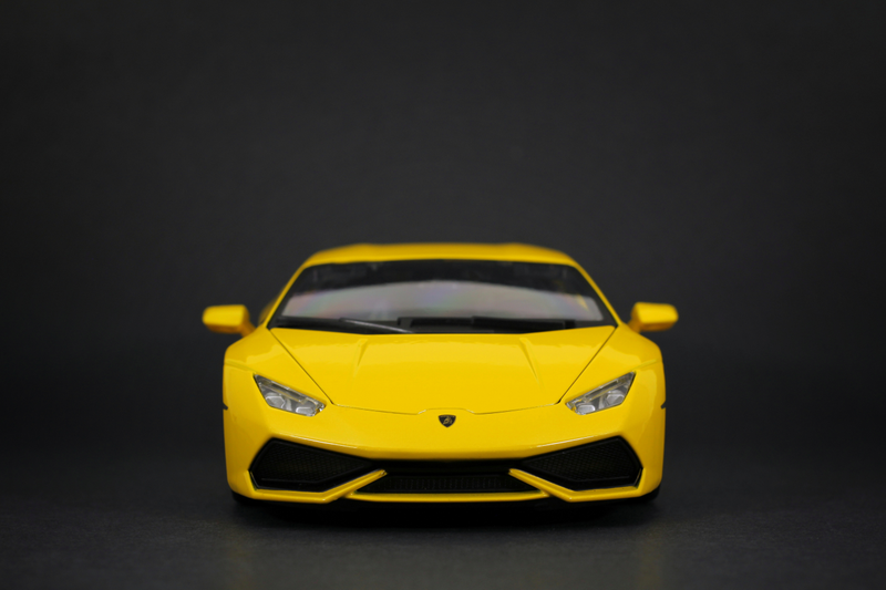 Illustration for article titled Lamborghini Huracan by Bburago in 1:18